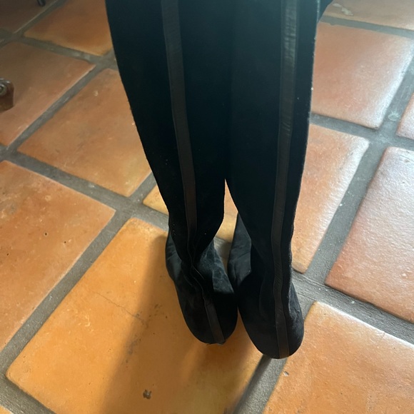 Black Heeled Boots - Picture 9 of 9